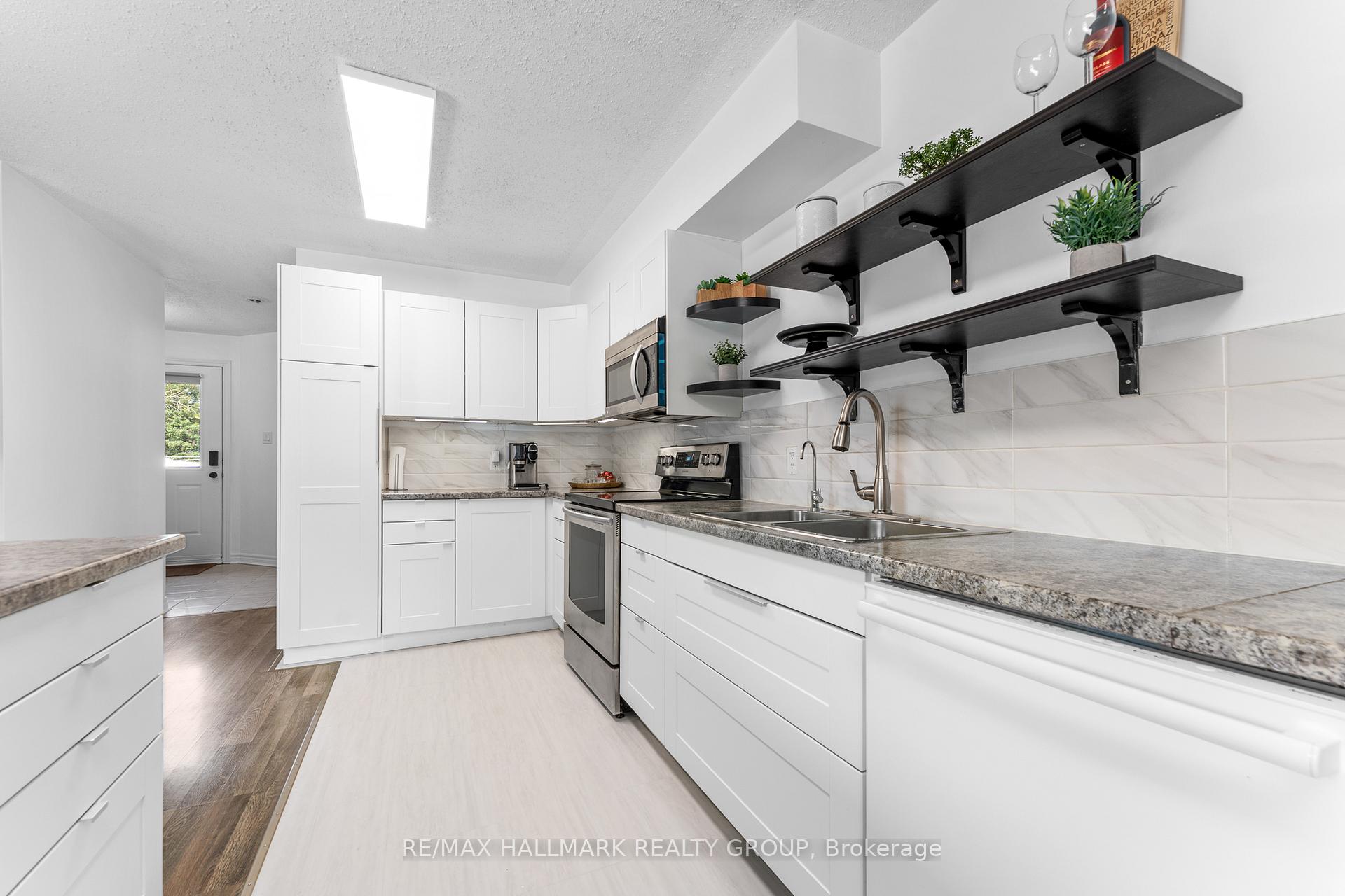 Photo 9 of Unit D, 5732 Andrasi Crescent, Ottawa, Osgoode — HOMEH