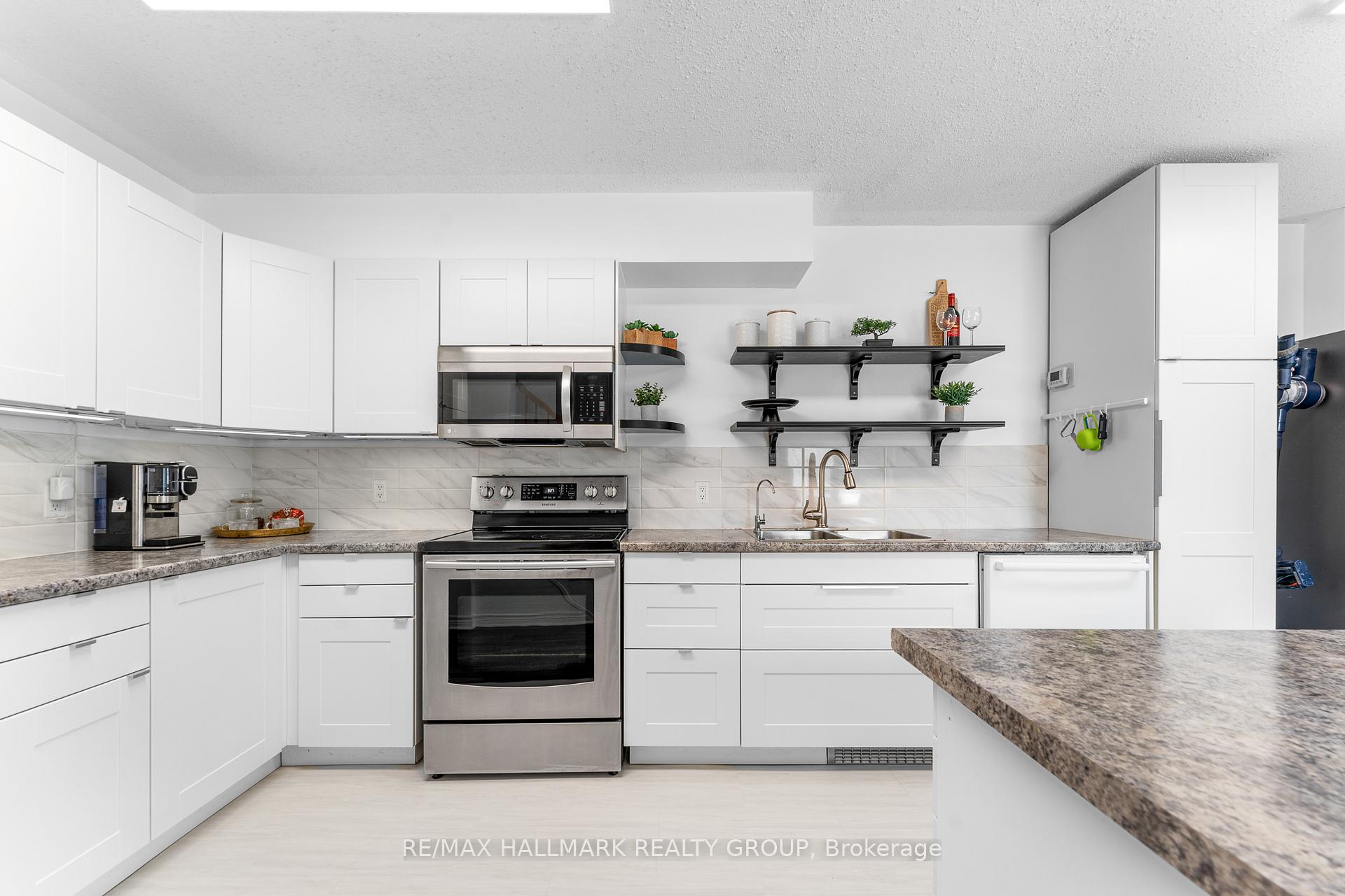 Photo 15 of Unit D, 5732 Andrasi Crescent, Ottawa, Osgoode — HOMEH