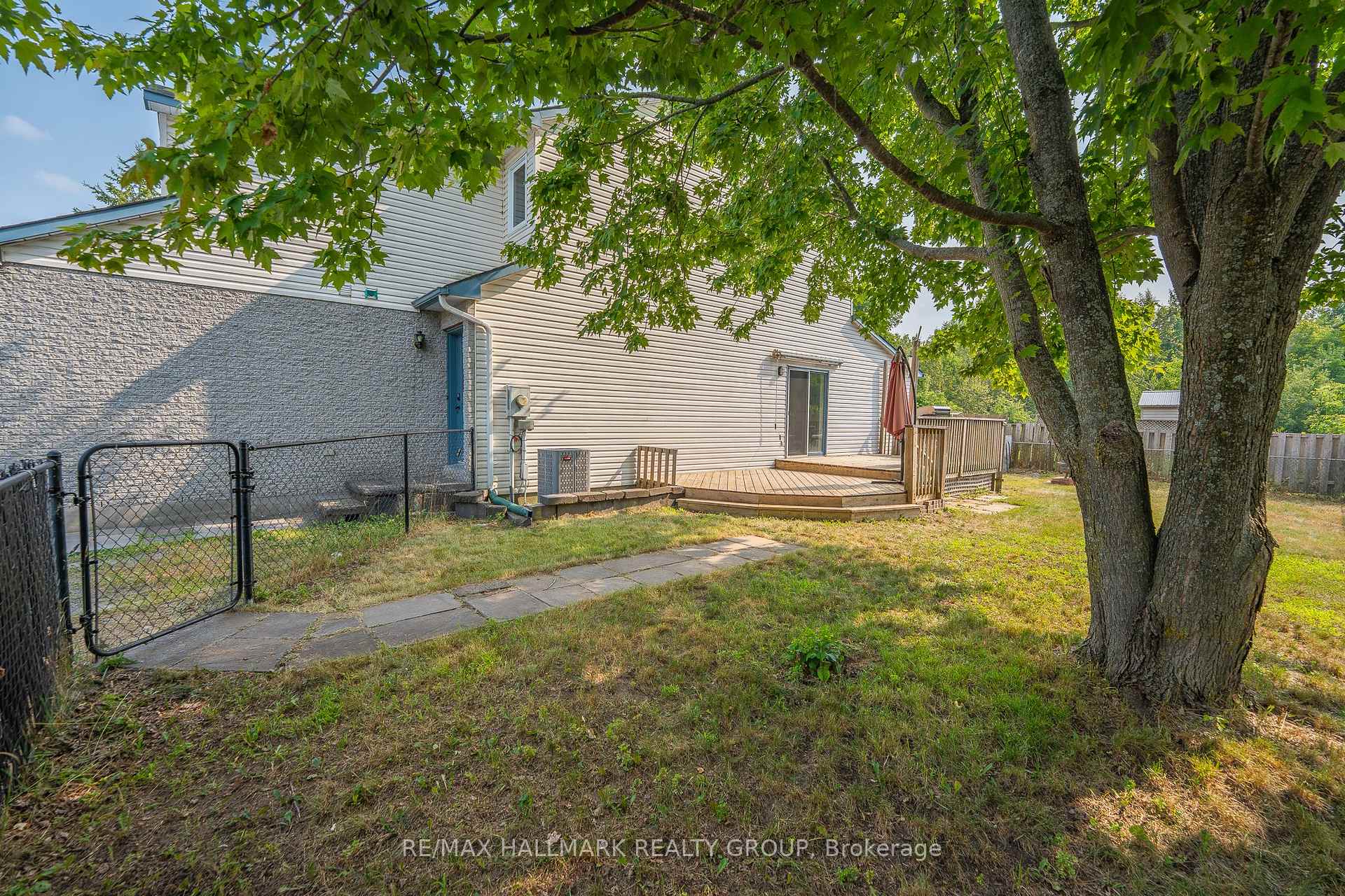 Photo 43 of Unit D, 5732 Andrasi Crescent, Ottawa, Osgoode — HOMEH