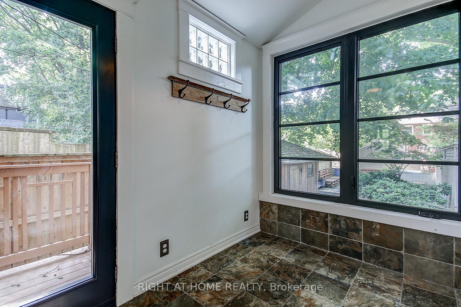 Photo 17 of 110 Scarborough Road, Toronto, The Beaches — HOMEH