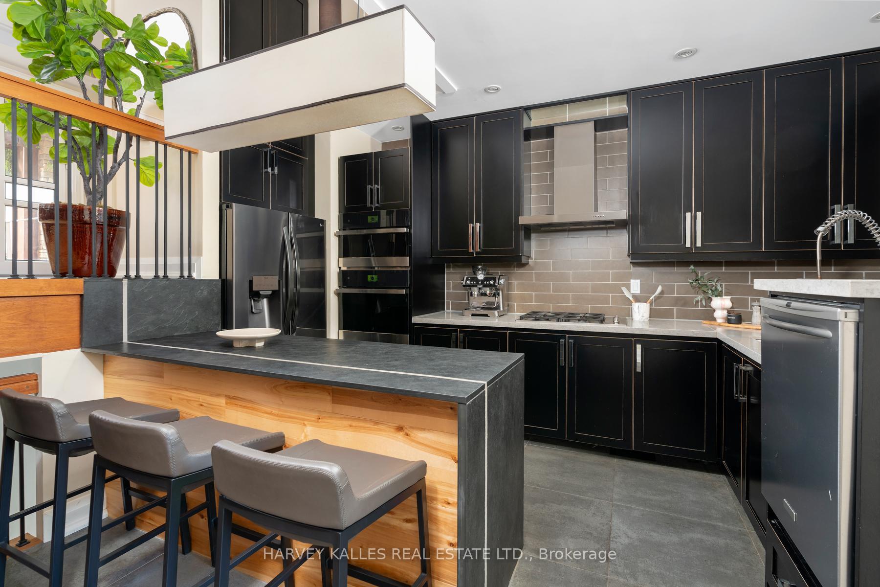 Photo 26 of 283 Kenilworth Avenue, Toronto, The Beaches — HOMEH
