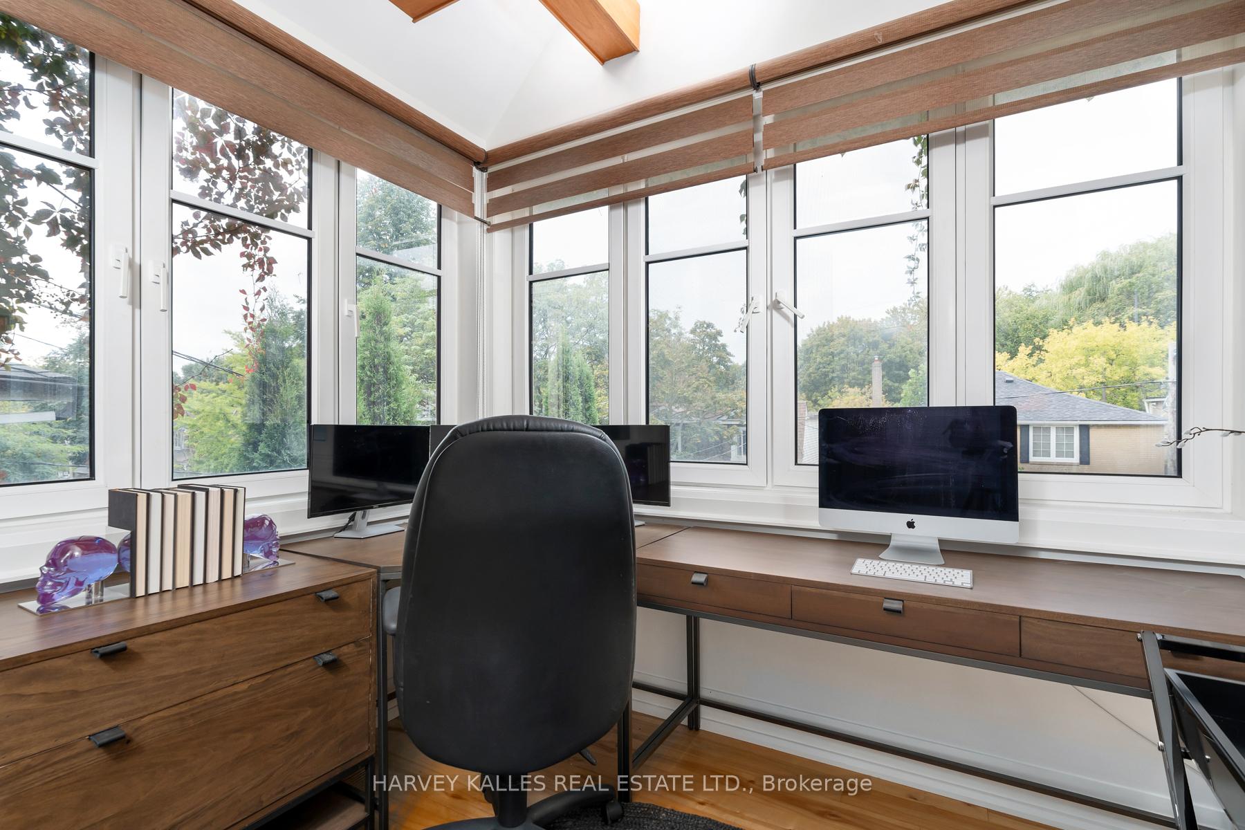 Photo 11 of 283 Kenilworth Avenue, Toronto, The Beaches — HOMEH