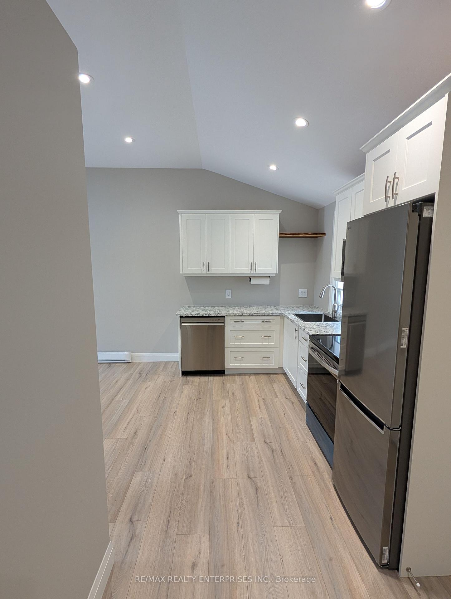 Photo 3 of Unit A, 1093 Gallagher Road, Burlington, LaSalle — HOMEH