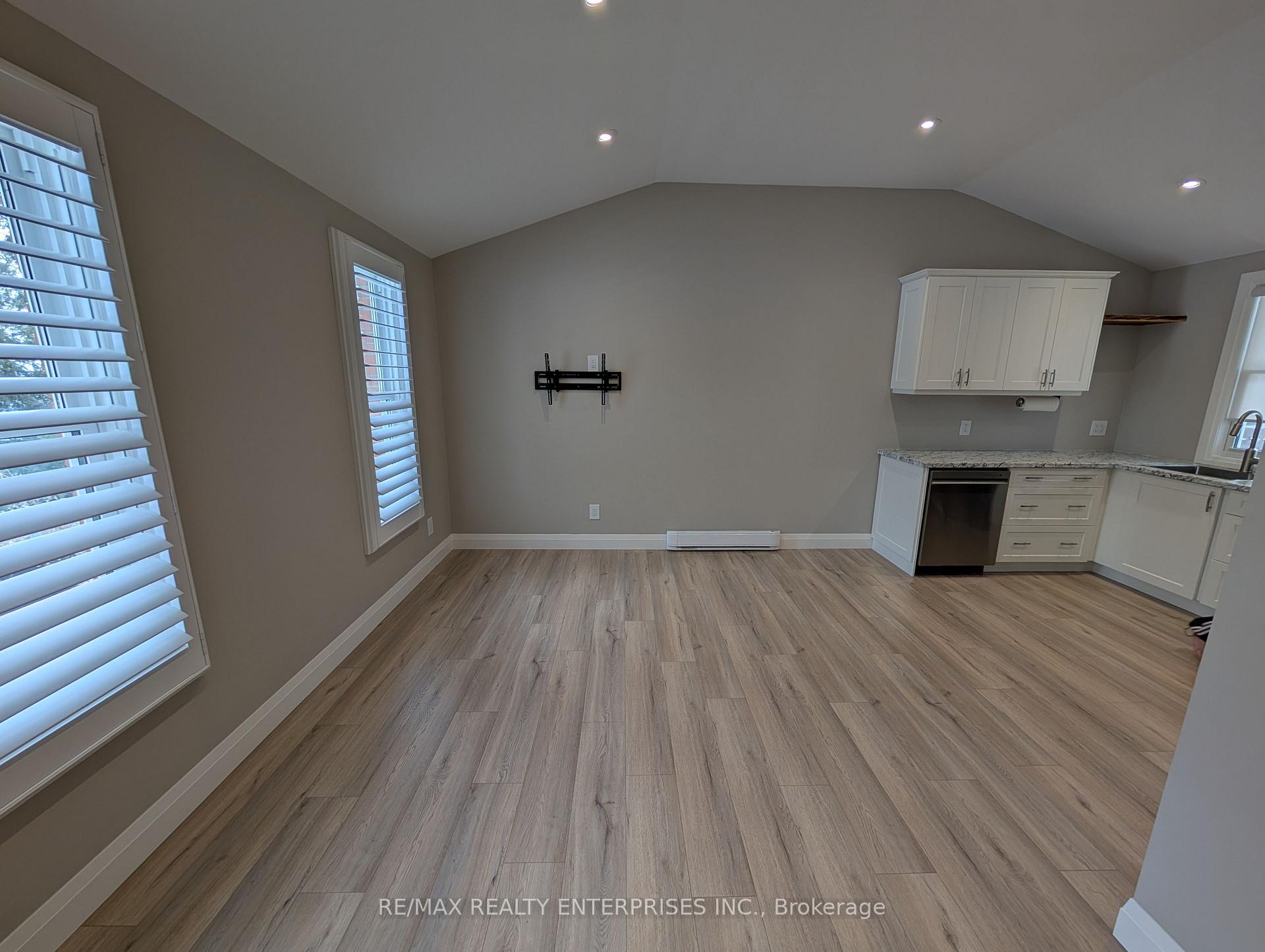 Photo 7 of Unit A, 1093 Gallagher Road, Burlington, LaSalle — HOMEH