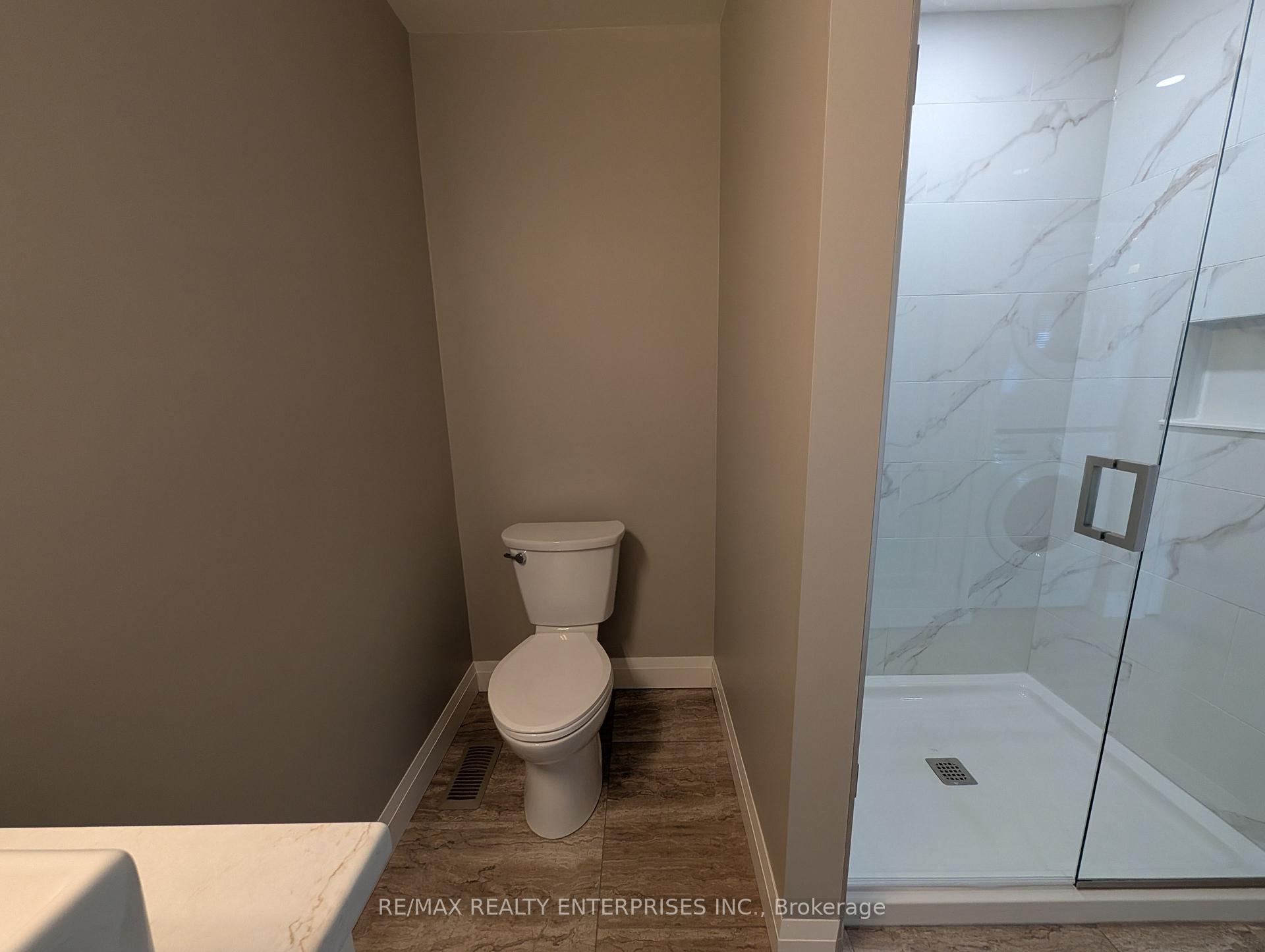 Photo 13 of Unit A, 1093 Gallagher Road, Burlington, LaSalle — HOMEH