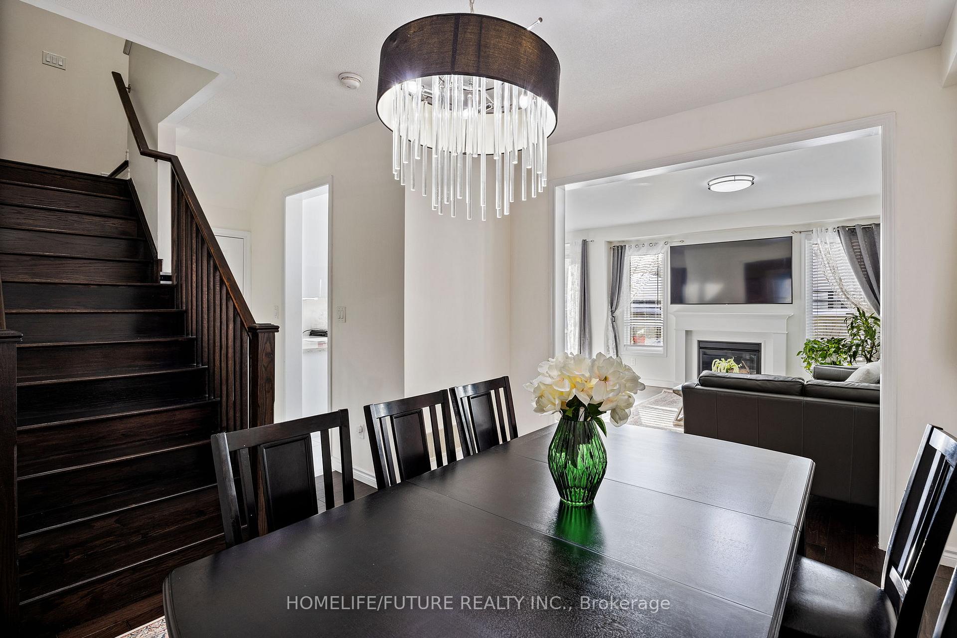 Photo 7 of 1841 Parkhurst Crescent, Pickering, Duffin Heights — HOMEH