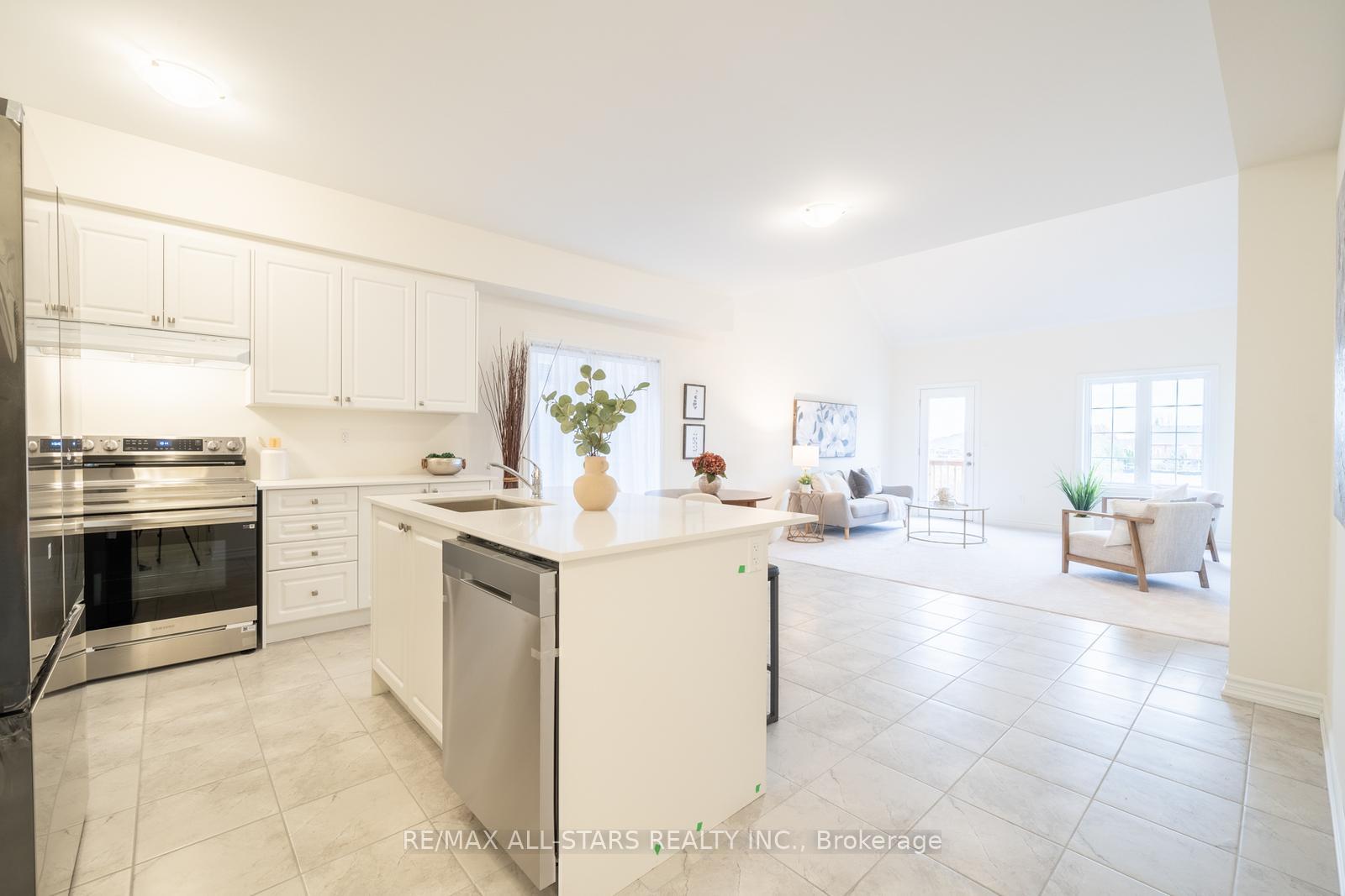 Photo 8 of 111 Robin Trail, Scugog, Port Perry — HOMEH