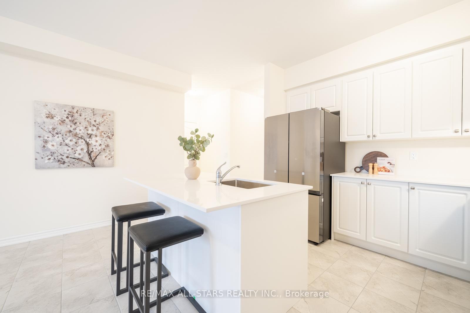 Photo 17 of 111 Robin Trail, Scugog, Port Perry — HOMEH