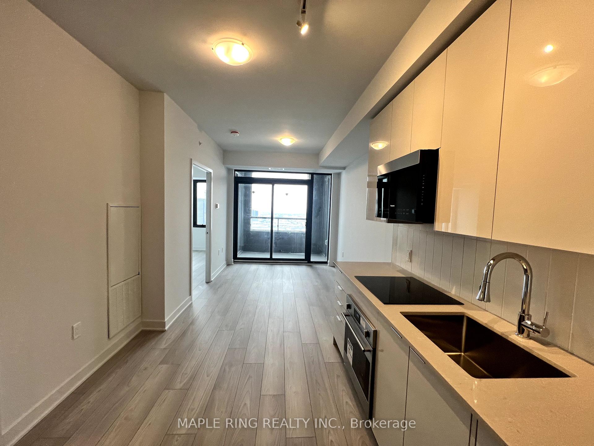 Photo 1 of Unit 4007, 2920 Highway 7 Road, Vaughan, Concord — HOMEH