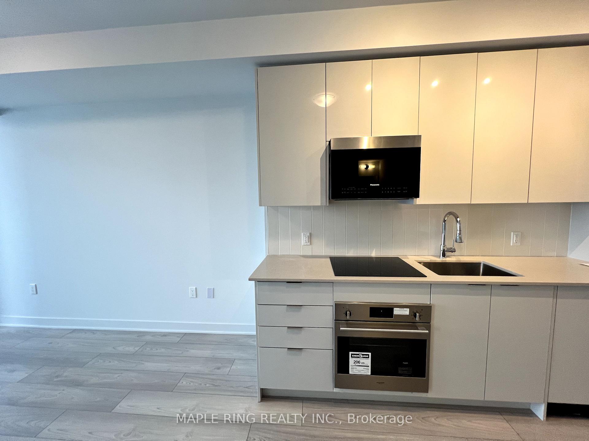 Photo 2 of Unit 4007, 2920 Highway 7 Road, Vaughan, Concord — HOMEH