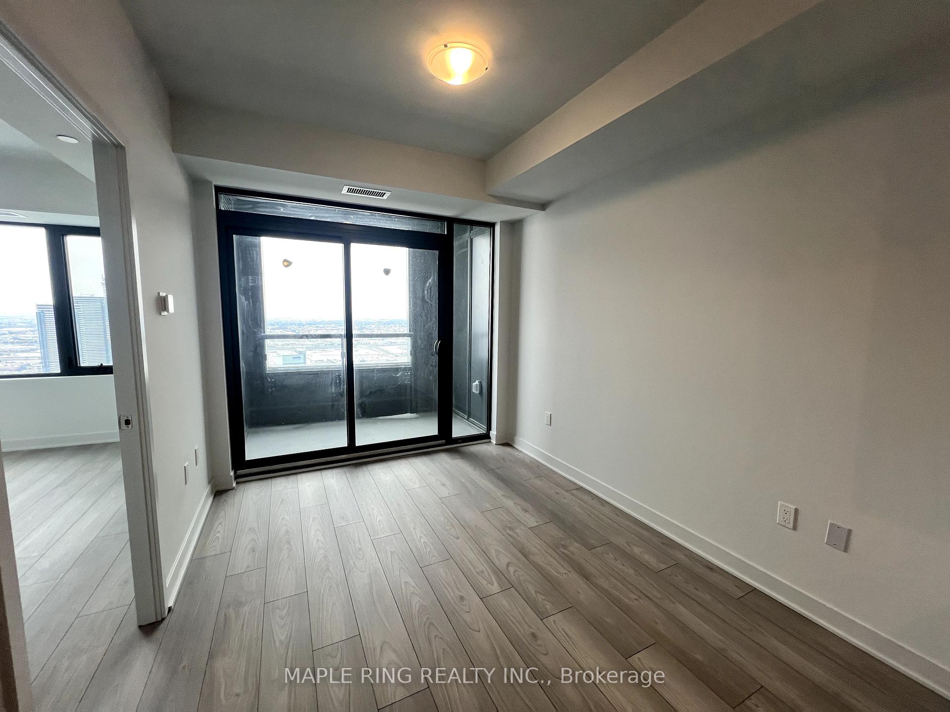 Photo 7 of Unit 4007, 2920 Highway 7 Road, Vaughan, Concord — HOMEH