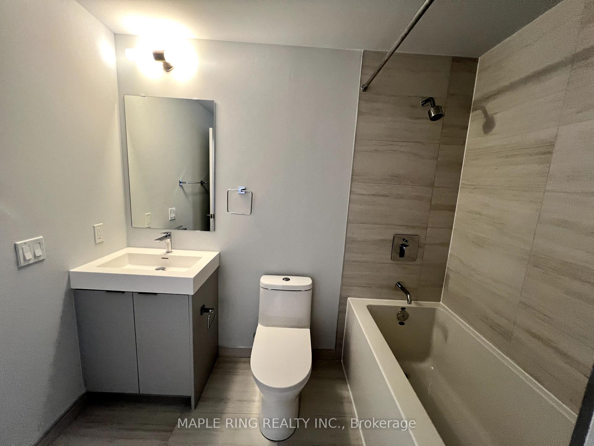 Photo 6 of Unit 4007, 2920 Highway 7 Road, Vaughan, Concord — HOMEH