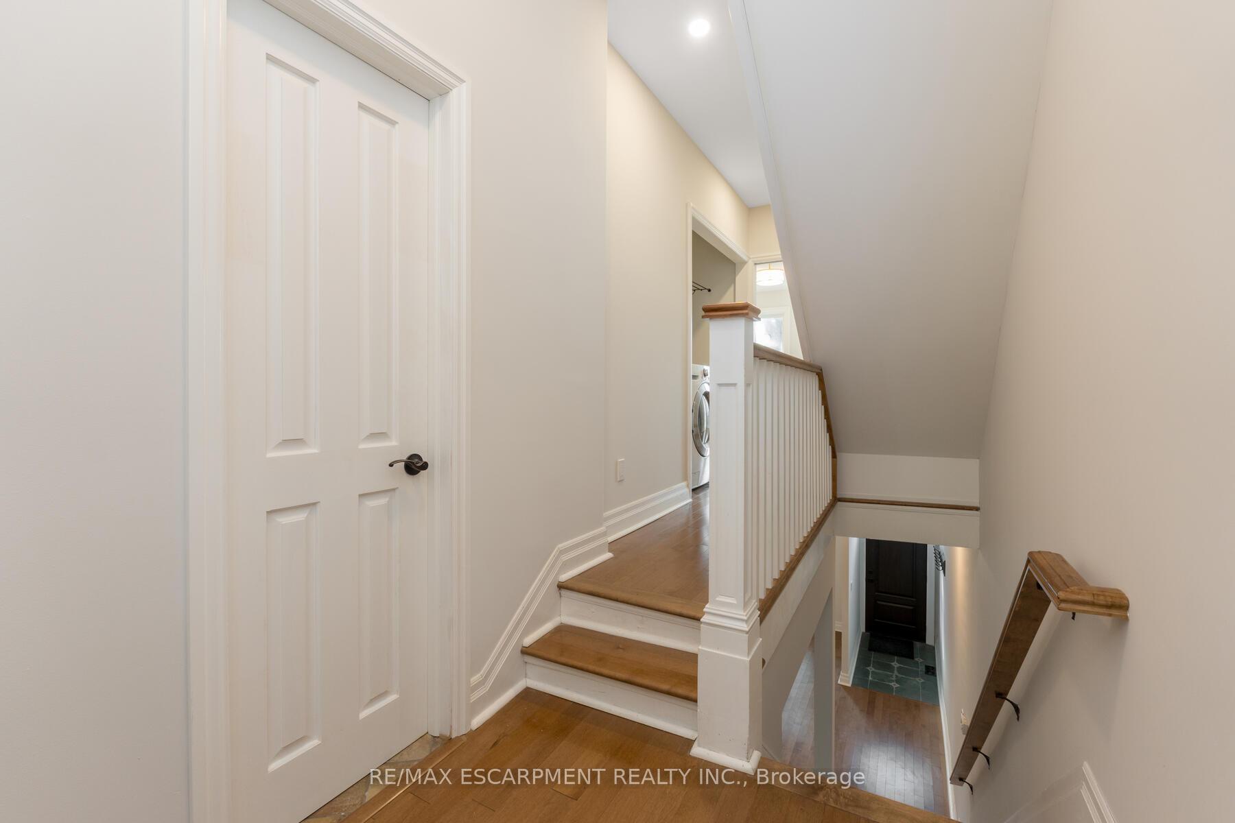 Photo 4 of 34 Salisbury Avenue, Toronto, Cabbagetown-South St. James Town — HOMEH