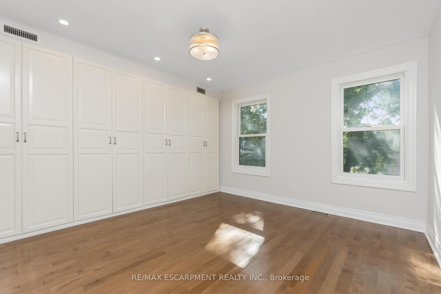 Photo 13 of 34 Salisbury Avenue, Toronto, Cabbagetown-South St. James Town — HOMEH