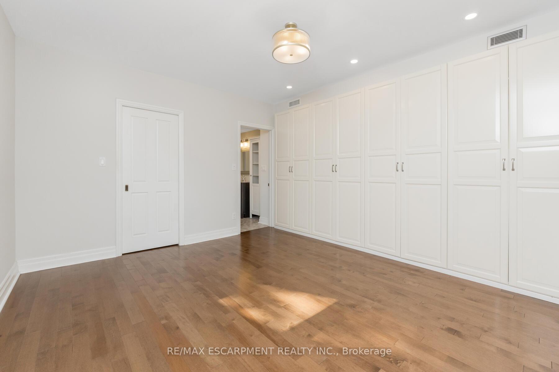 Photo 11 of 34 Salisbury Avenue, Toronto, Cabbagetown-South St. James Town — HOMEH