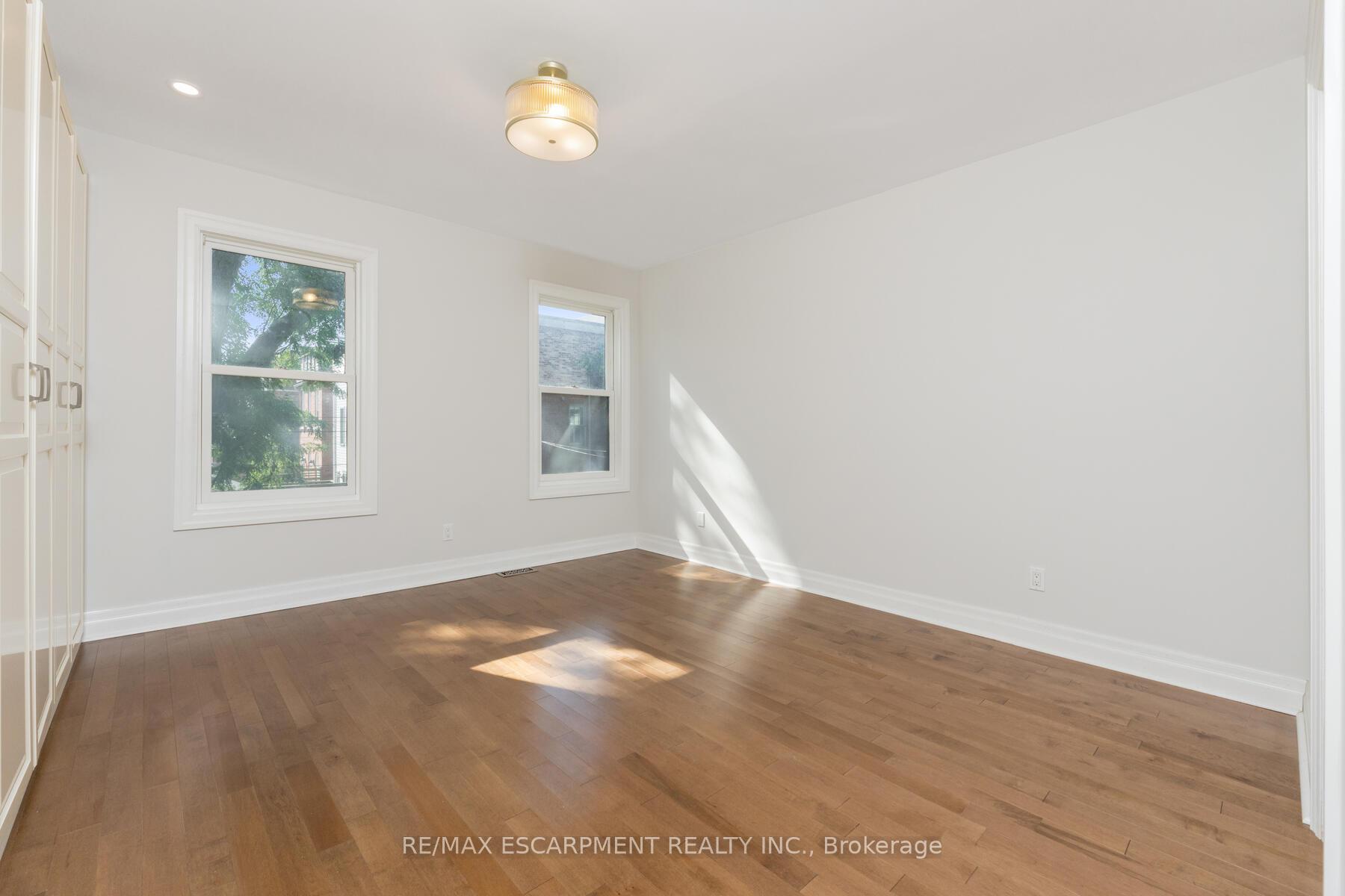 Photo 10 of 34 Salisbury Avenue, Toronto, Cabbagetown-South St. James Town — HOMEH
