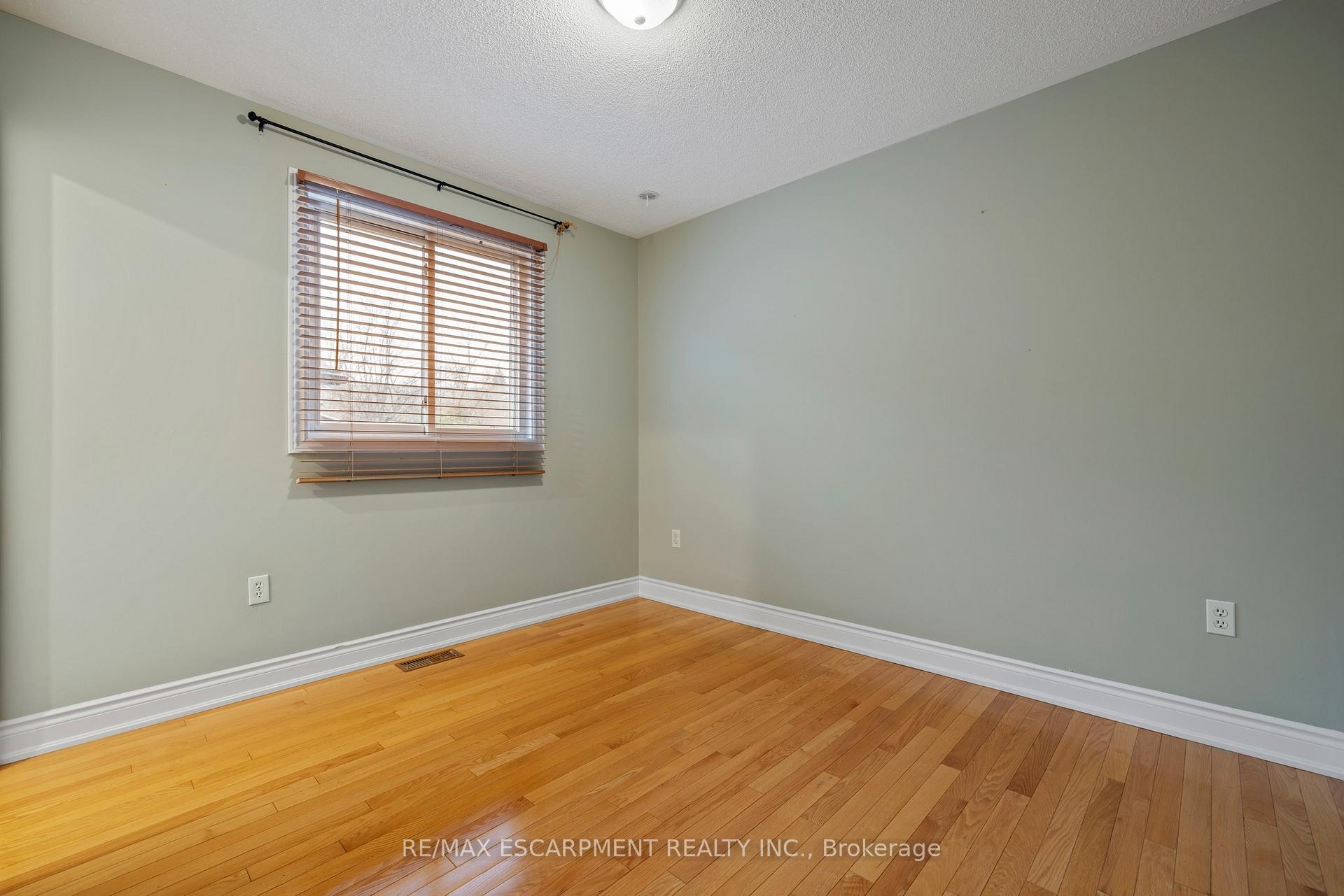 Photo 9 of Unit MAIN, 107 Horning Drive, Hamilton, Fessenden — HOMEH