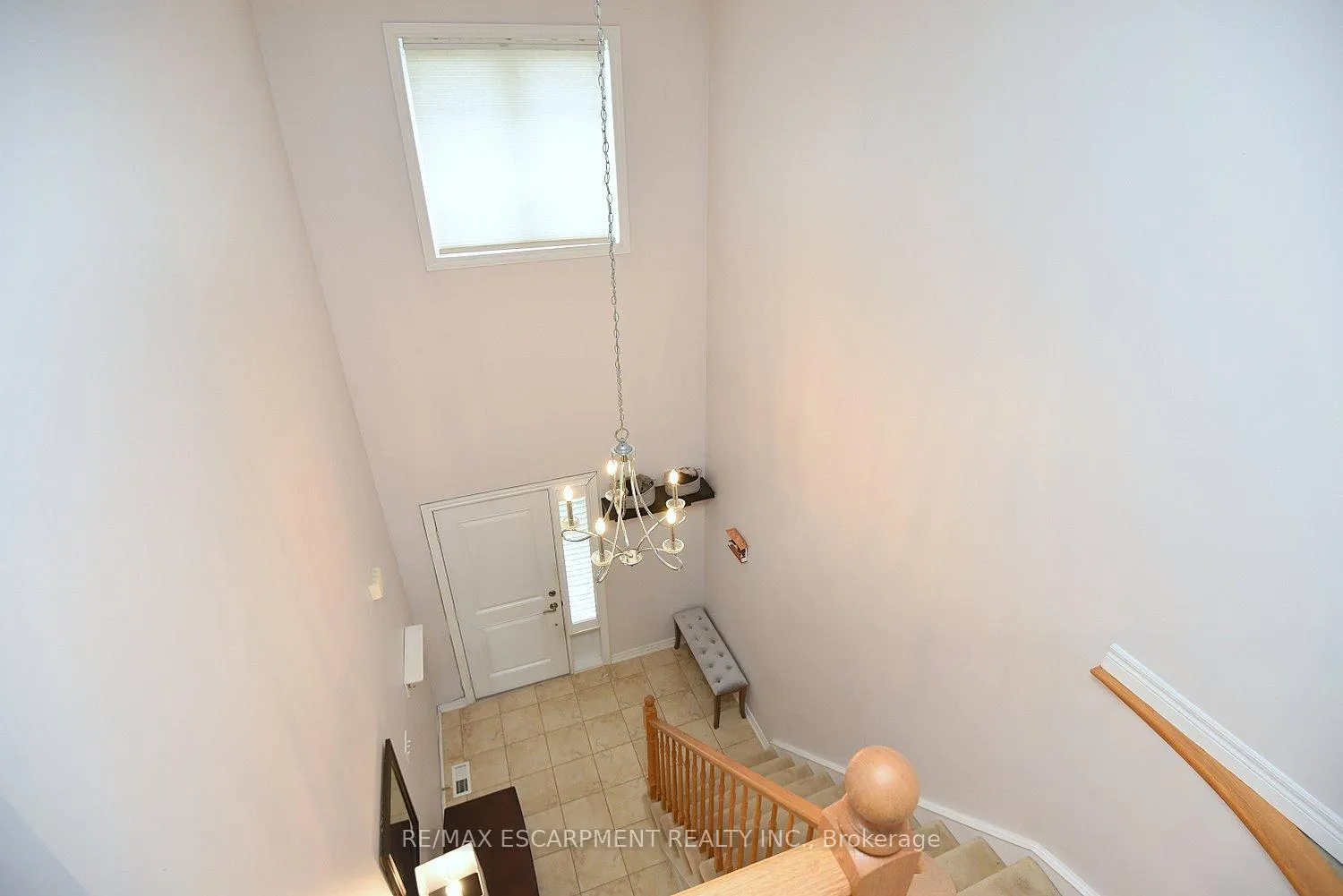 Photo 4 of Unit 21, 45 Seabreeze Crescent, Hamilton, Lakeshore — HOMEH