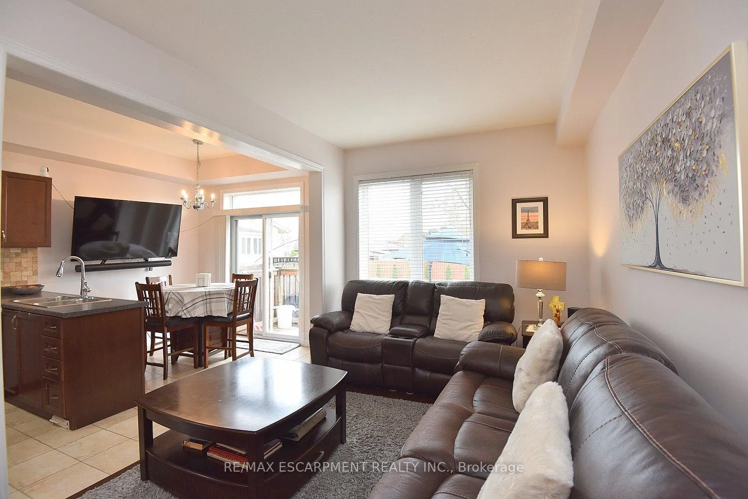 Photo 8 of Unit 21, 45 Seabreeze Crescent, Hamilton, Lakeshore — HOMEH