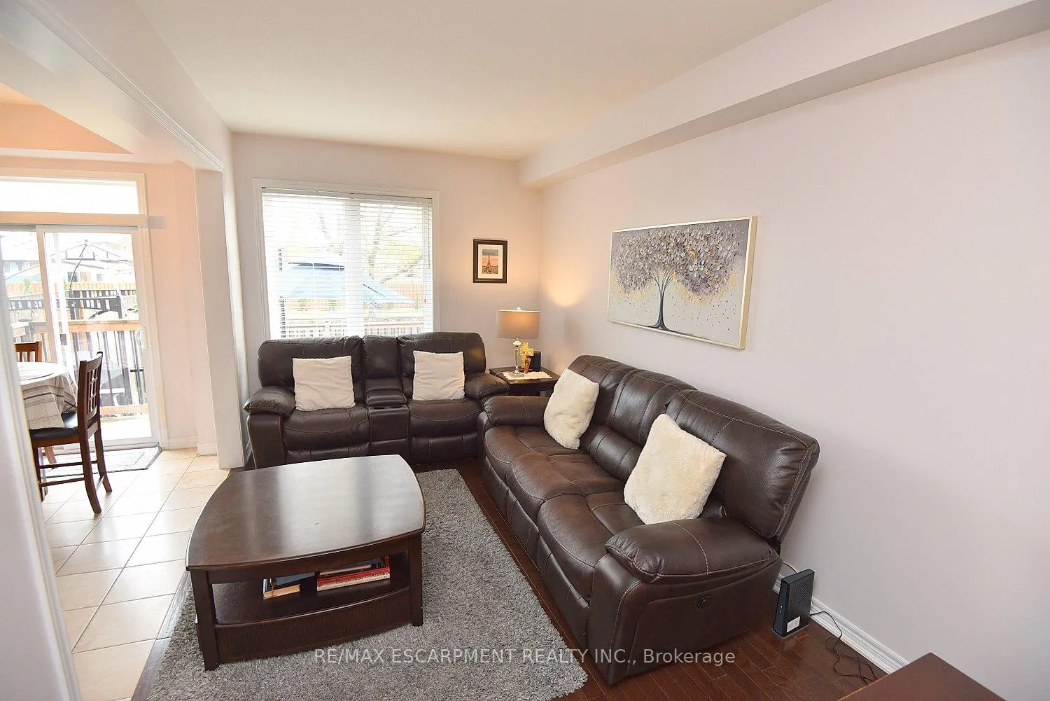 Photo 10 of Unit 21, 45 Seabreeze Crescent, Hamilton, Lakeshore — HOMEH