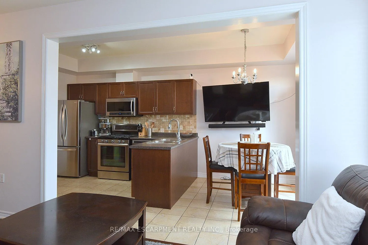 Photo 18 of Unit 21, 45 Seabreeze Crescent, Hamilton, Lakeshore — HOMEH