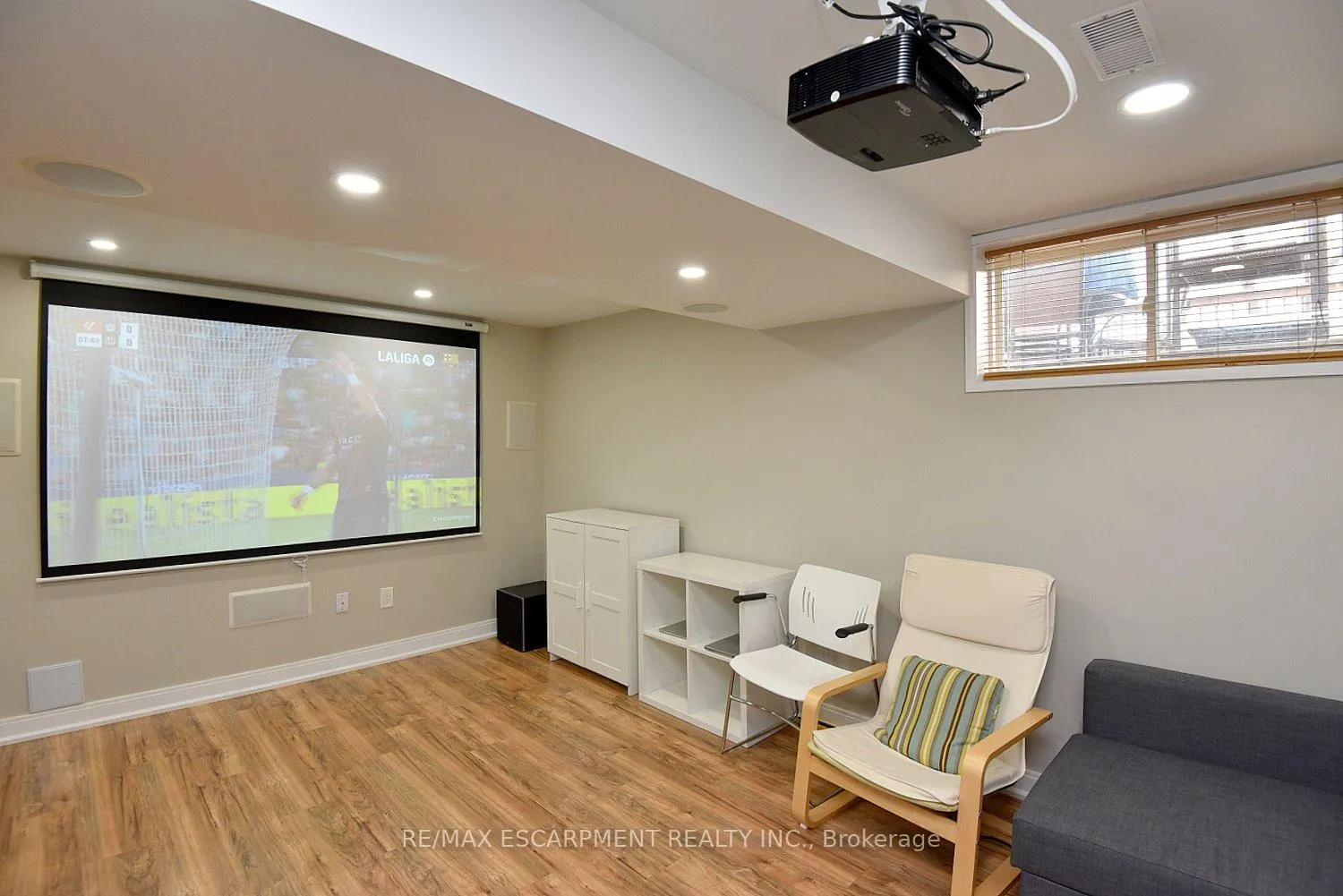 Photo 32 of Unit 21, 45 Seabreeze Crescent, Hamilton, Lakeshore — HOMEH