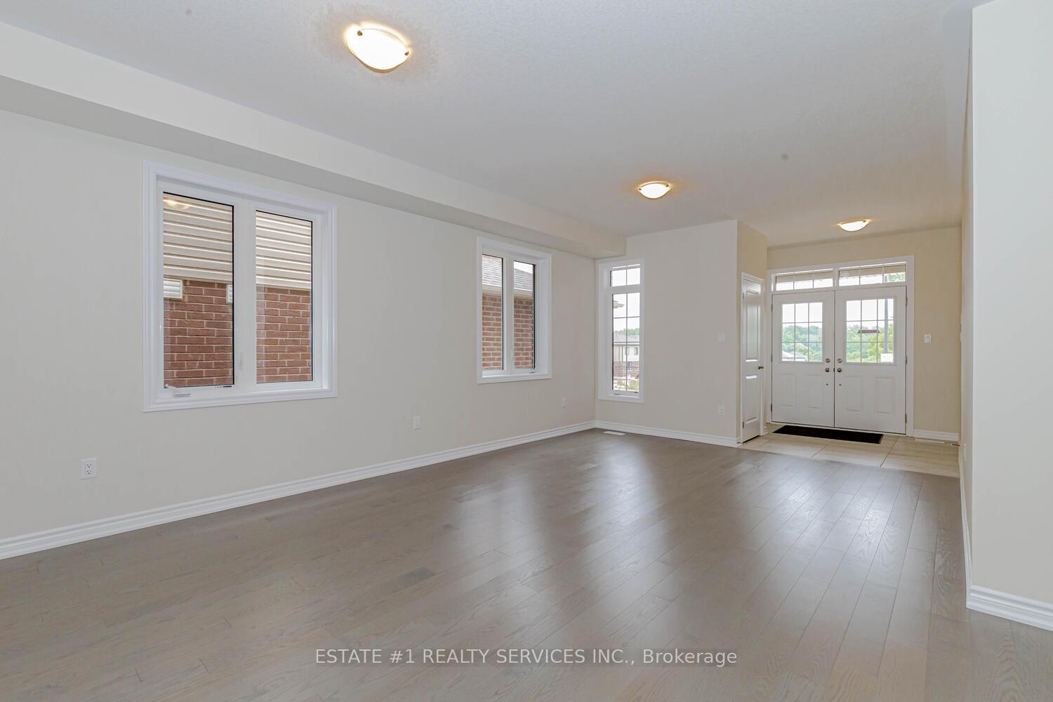 Photo 3 of 10 Blaney Street, Brant, Paris — HOMEH