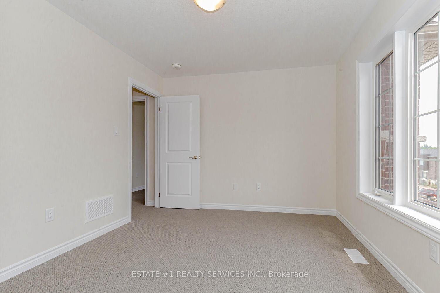 Photo 26 of 10 Blaney Street, Brant, Paris — HOMEH