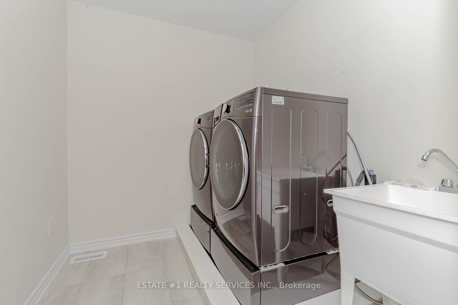 Photo 28 of 10 Blaney Street, Brant, Paris — HOMEH