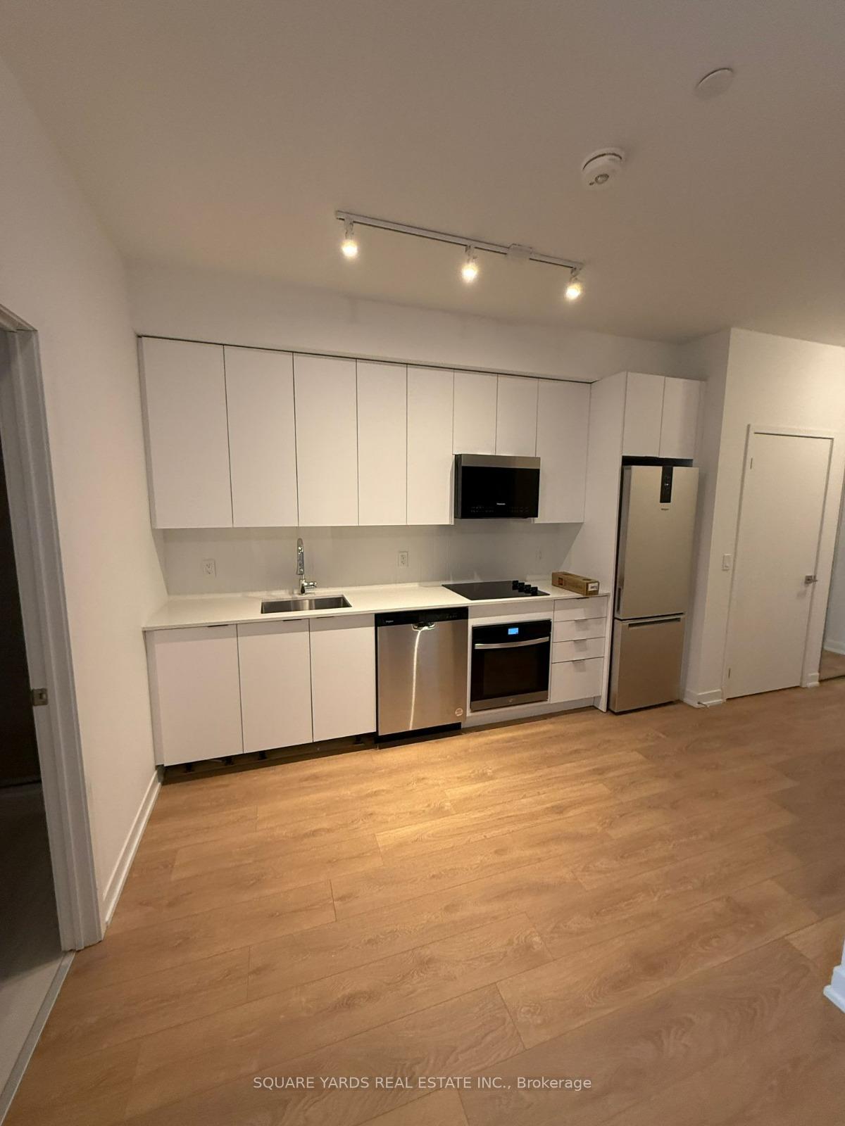 Photo 4 of Unit 436, 498 Caldari Road, Vaughan, Concord — HOMEH