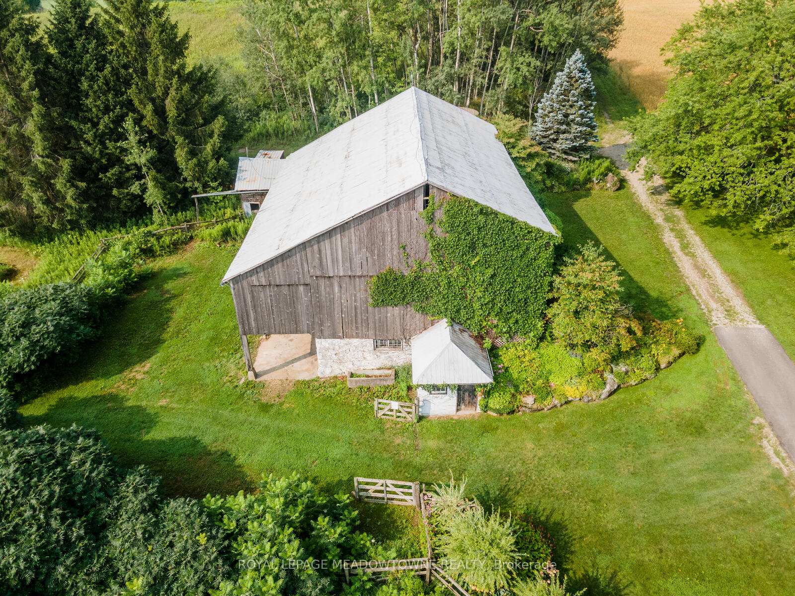 Photo 15 of 5886 Third Line, Erin, Rural Erin — HOMEH