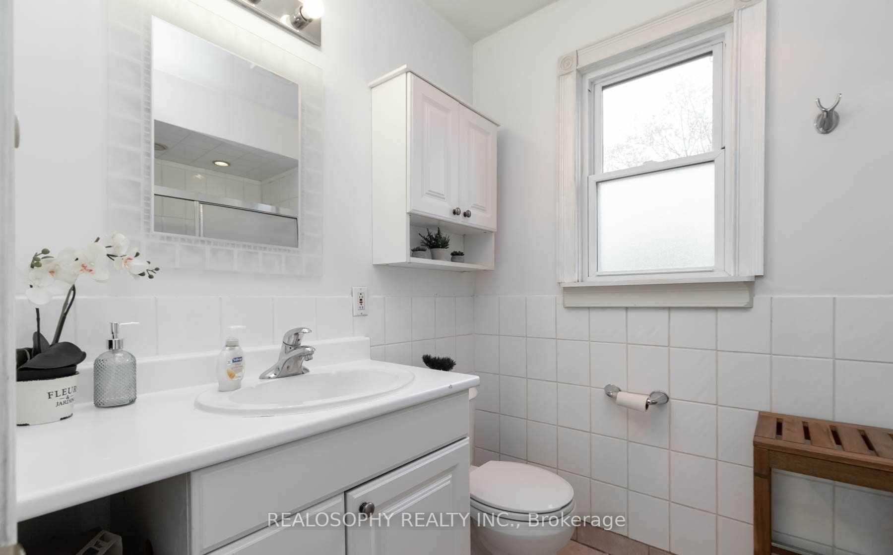 Photo 6 of Unit 3, 150 Alameda Avenue, Toronto, Oakwood Village — HOMEH