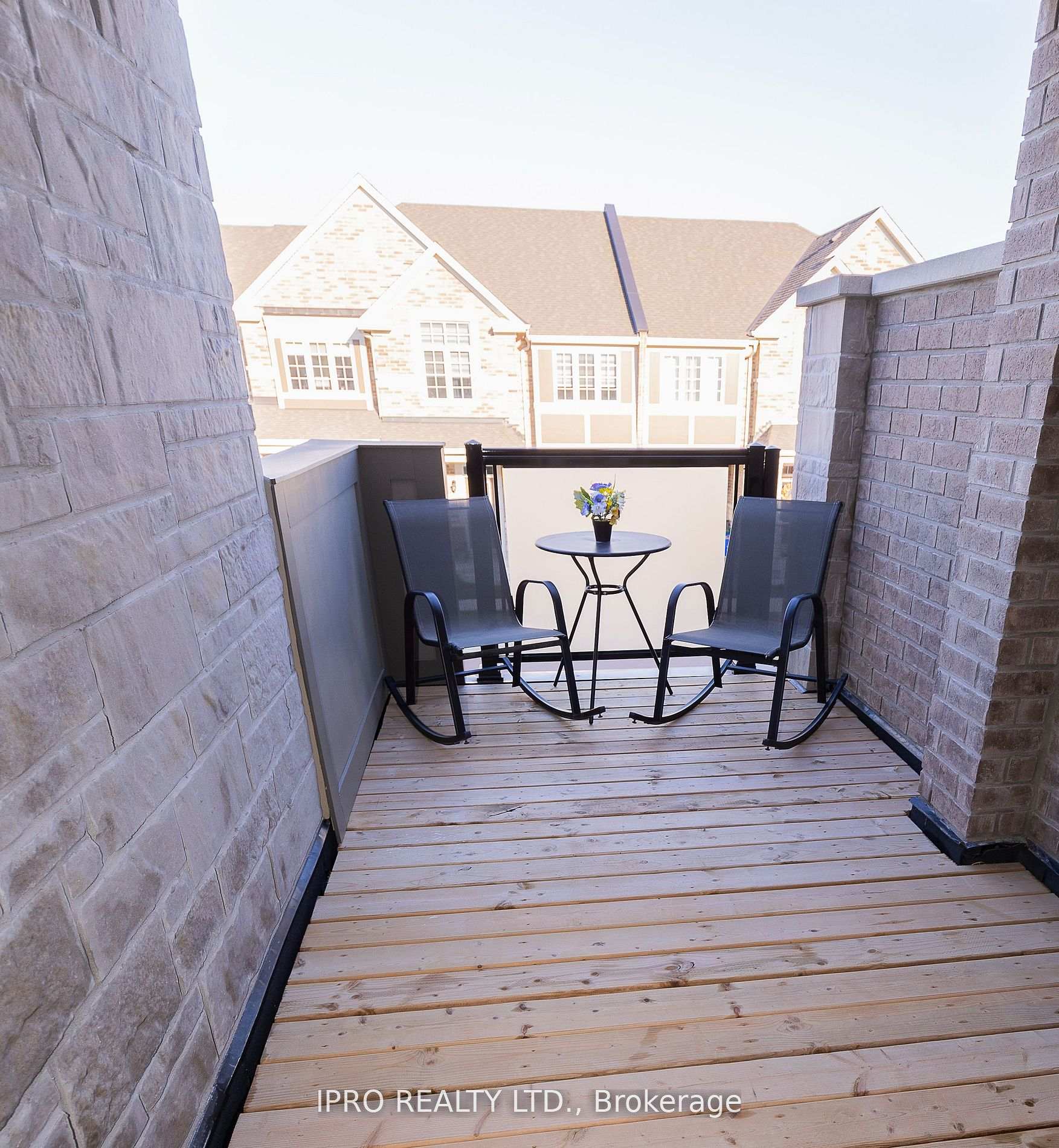 Photo 10 of 3358 Swordbill Street, Pickering, Rural Pickering — HOMEH