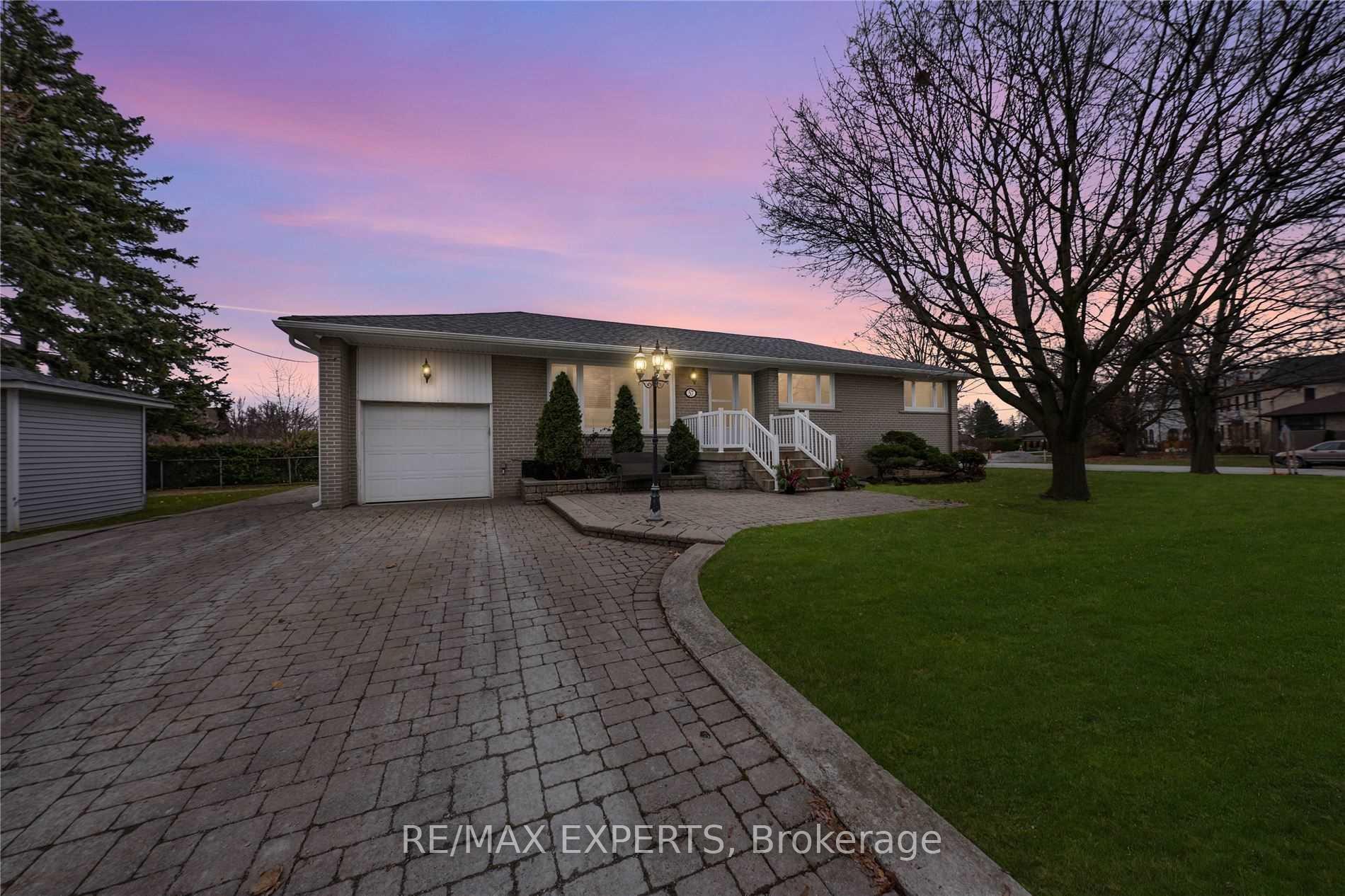 Photo 1 of 57 Netherford Road, Vaughan, Maple — HOMEH