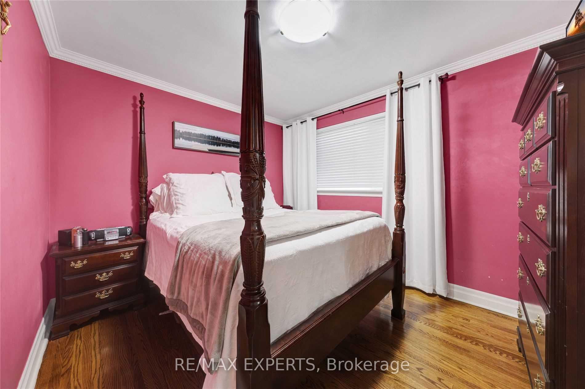 Photo 14 of 57 Netherford Road, Vaughan, Maple — HOMEH