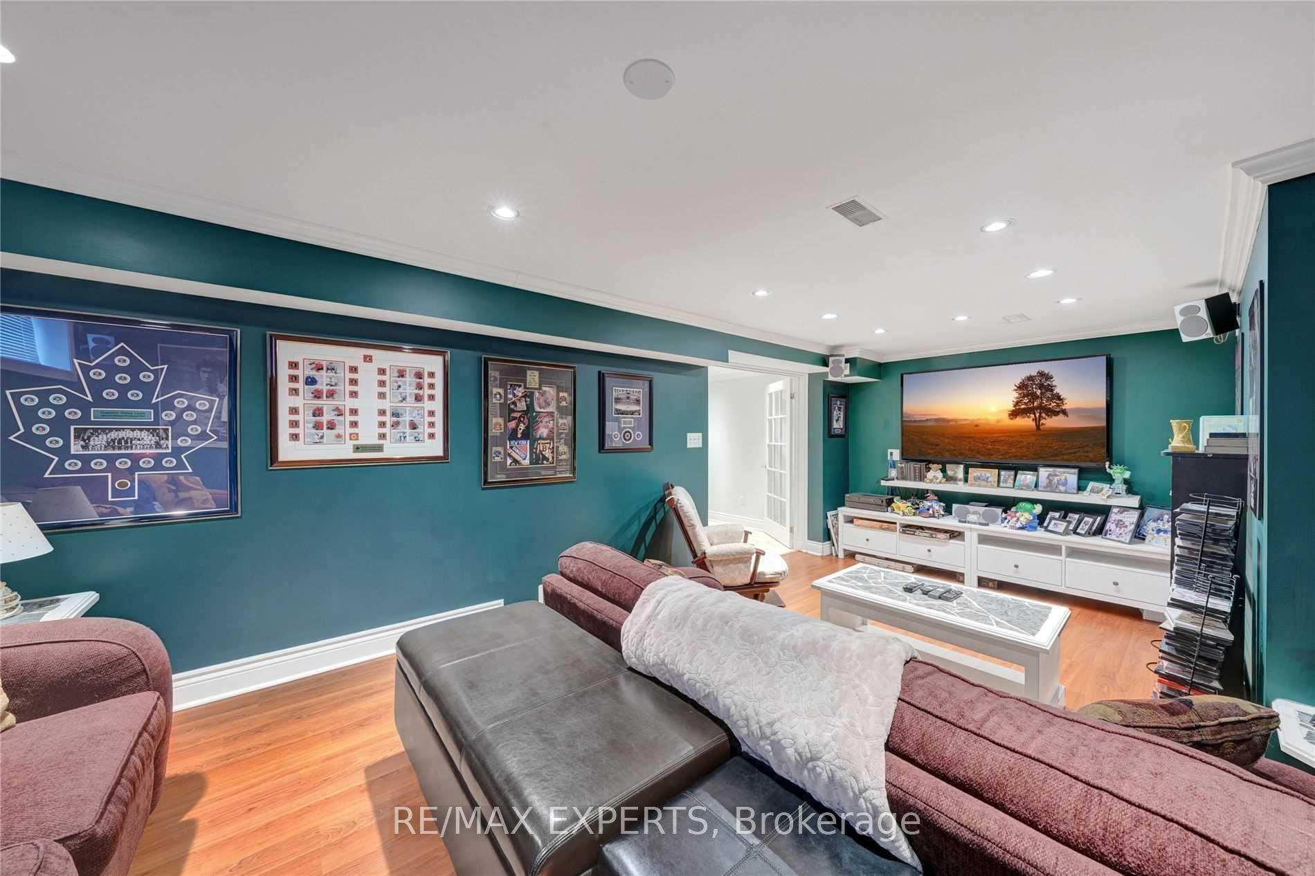 Photo 16 of 57 Netherford Road, Vaughan, Maple — HOMEH