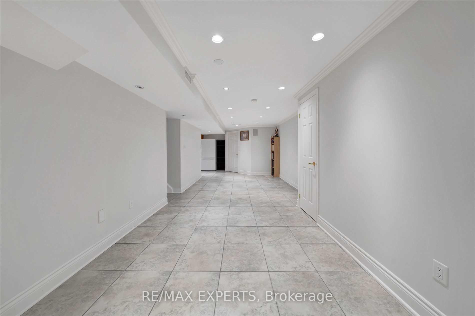 Photo 36 of 57 Netherford Road, Vaughan, Maple — HOMEH