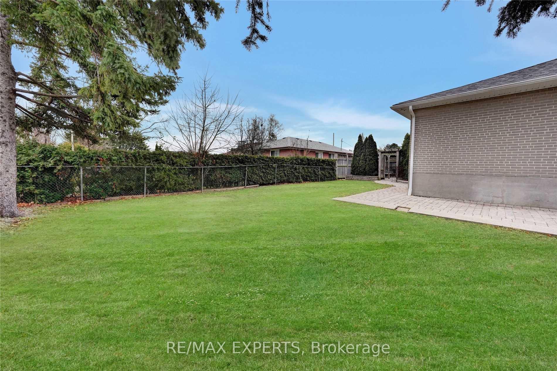 Photo 28 of 57 Netherford Road, Vaughan, Maple — HOMEH