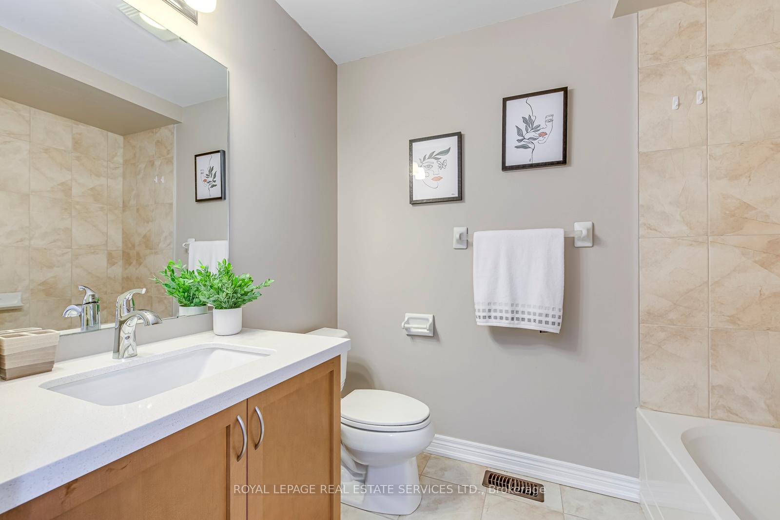 Photo 31 of Unit 4, 541 Winston Road, Grimsby, Grimsby Beach — HOMEH
