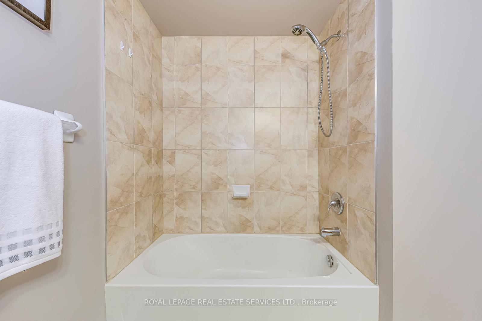 Photo 32 of Unit 4, 541 Winston Road, Grimsby, Grimsby Beach — HOMEH