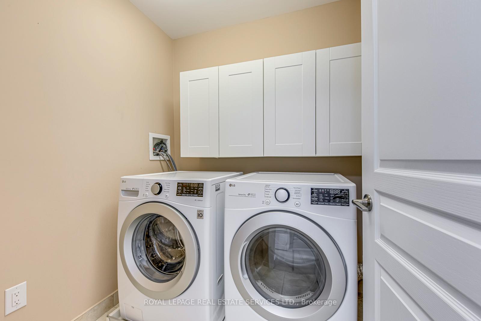 Photo 33 of Unit 4, 541 Winston Road, Grimsby, Grimsby Beach — HOMEH