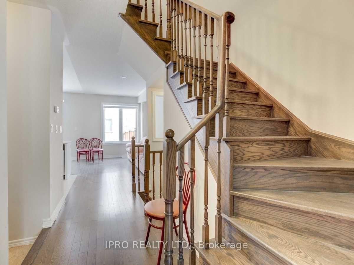 Photo 7 of 37 Morra Avenue, Caledon, Bolton East — HOMEH