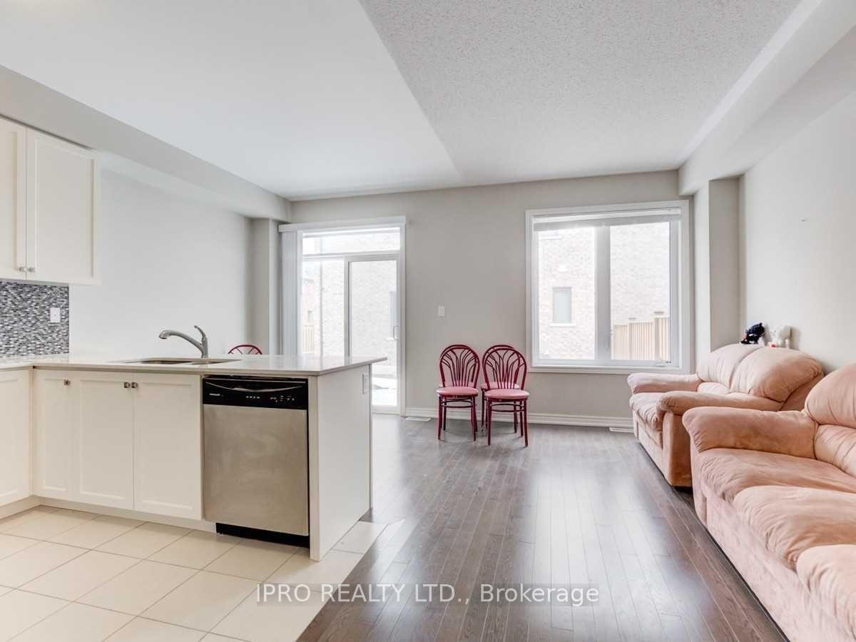 Photo 6 of 37 Morra Avenue, Caledon, Bolton East — HOMEH
