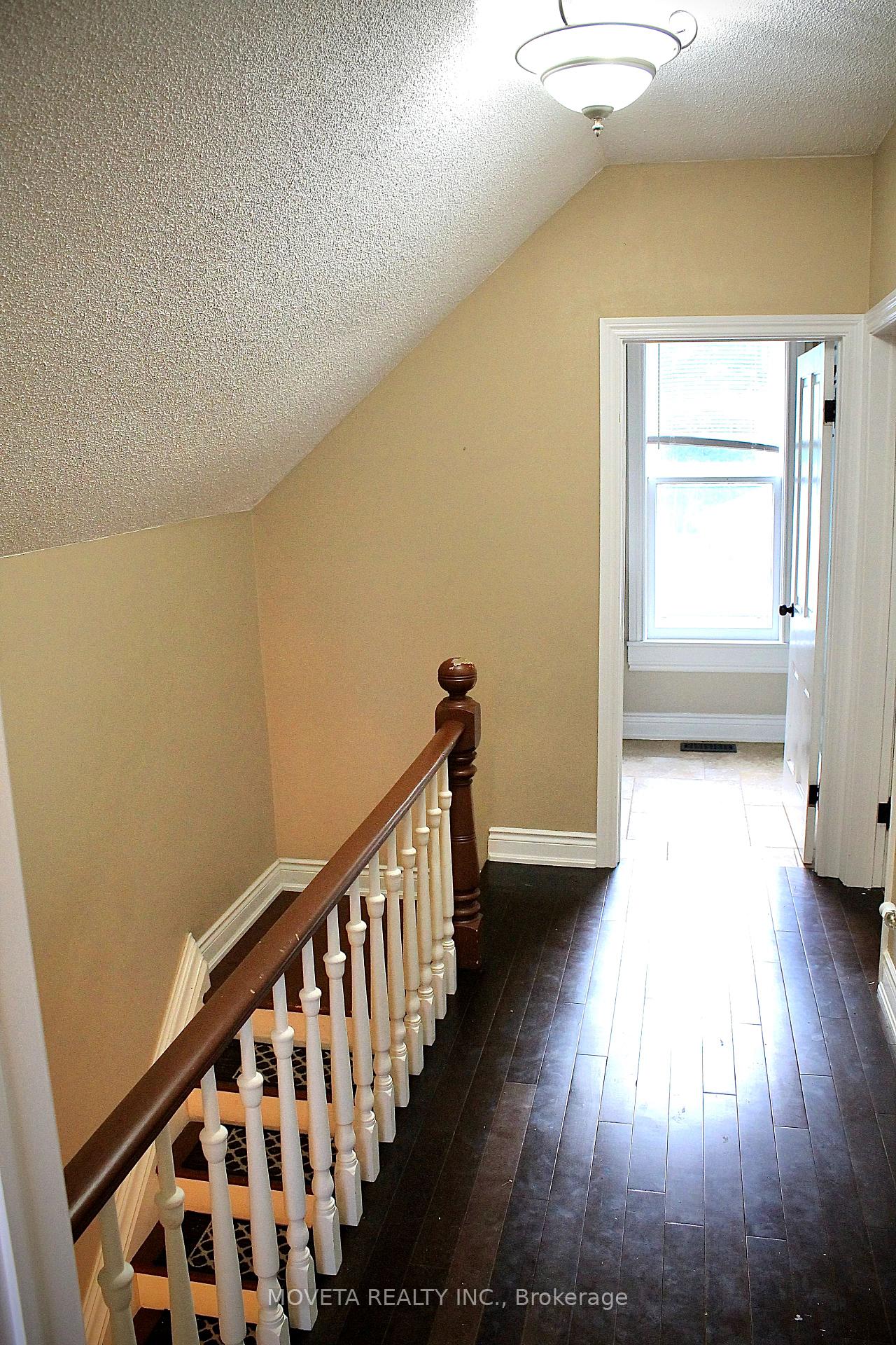 Photo 12 of 107 Essa Road, Barrie, Allandale — HOMEH
