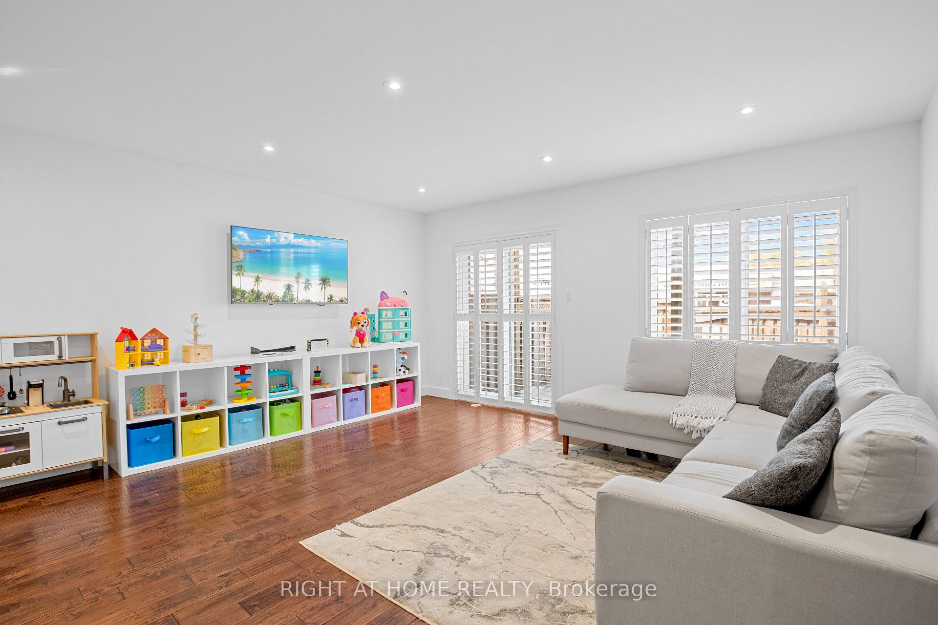 Photo 3 of 6 Tucker Street, Toronto, O'Connor-Parkview — HOMEH