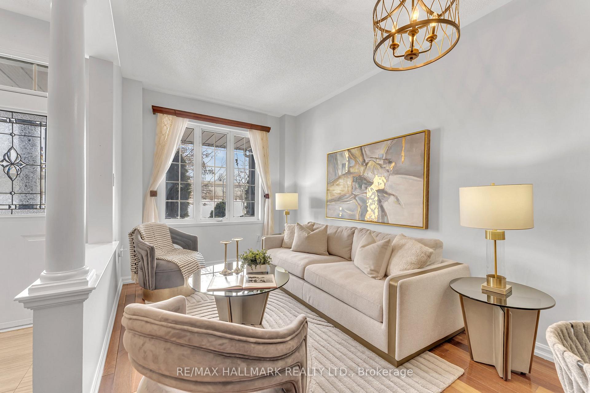 Photo 4 of 197 Wildberry Crescent, Vaughan, Vellore Village — HOMEH