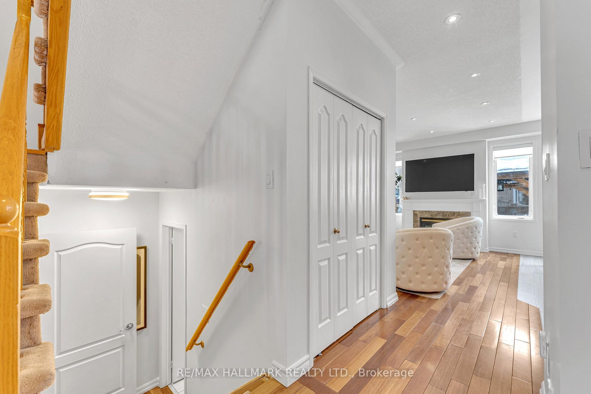 Photo 10 of 197 Wildberry Crescent, Vaughan, Vellore Village — HOMEH
