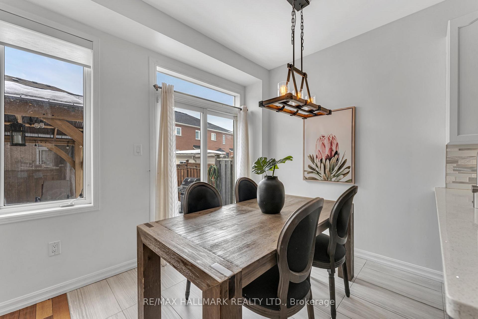 Photo 9 of 197 Wildberry Crescent, Vaughan, Vellore Village — HOMEH