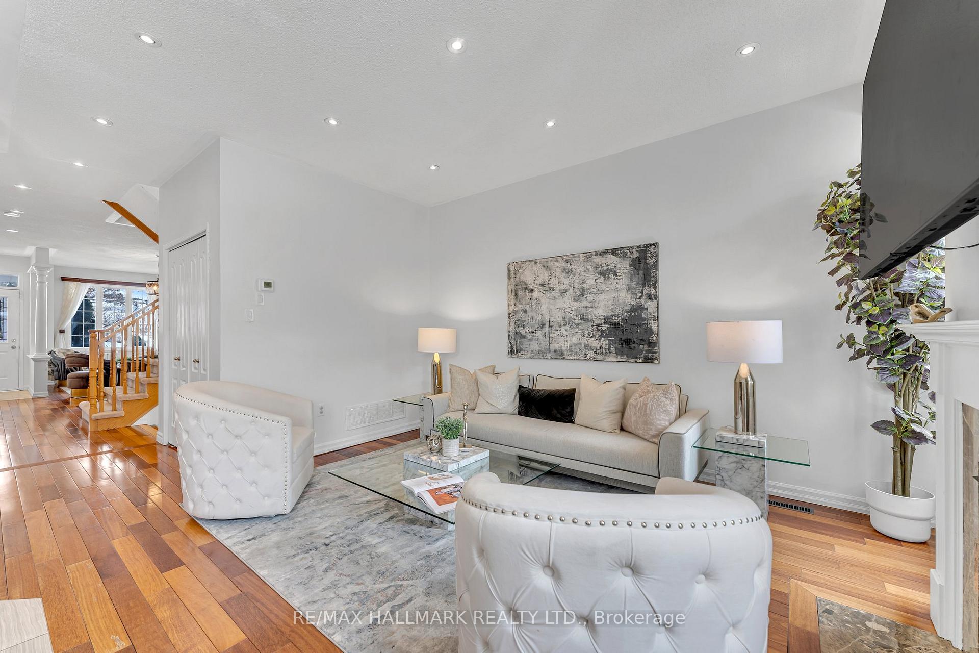 Photo 14 of 197 Wildberry Crescent, Vaughan, Vellore Village — HOMEH