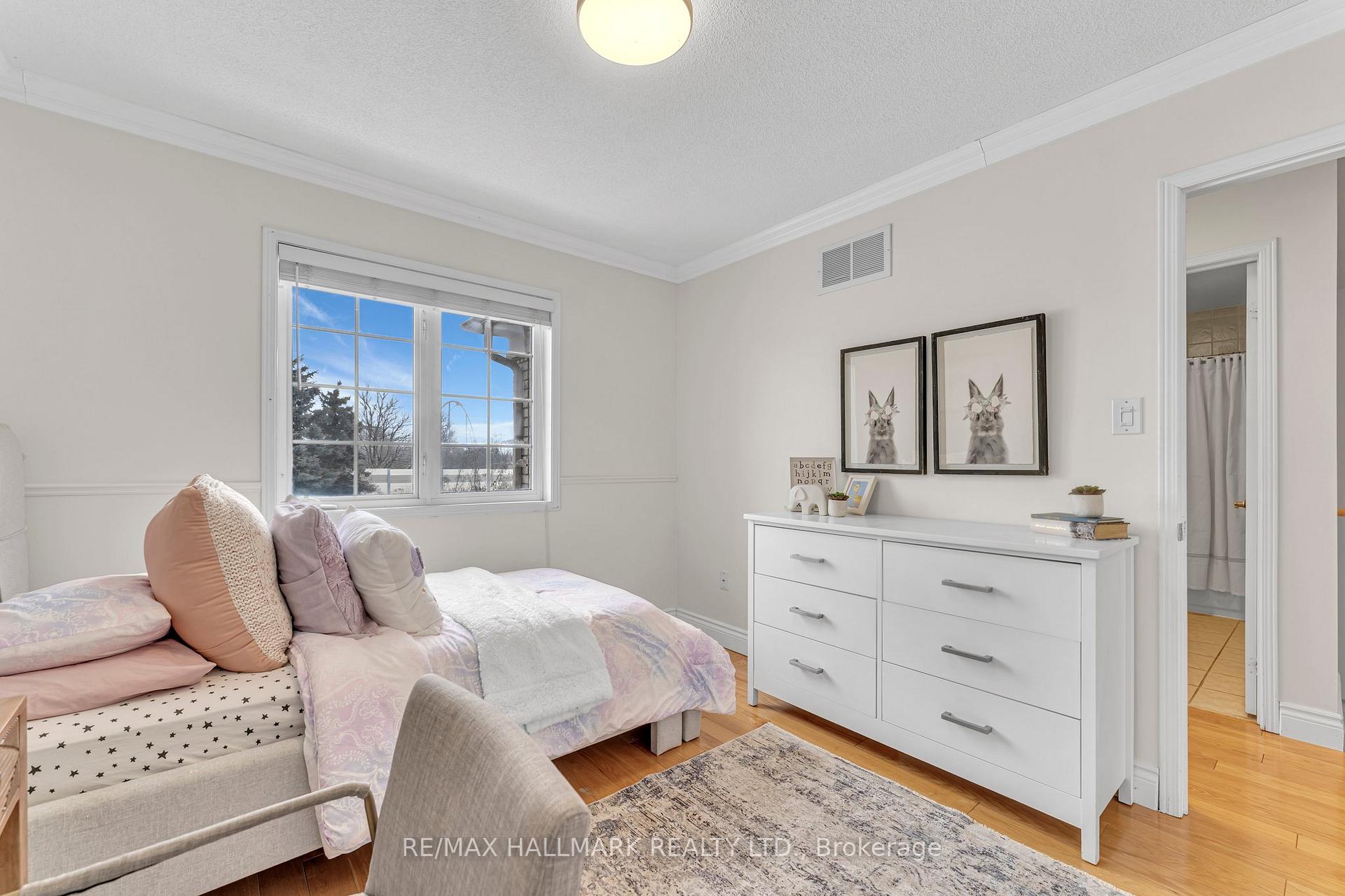 Photo 26 of 197 Wildberry Crescent, Vaughan, Vellore Village — HOMEH